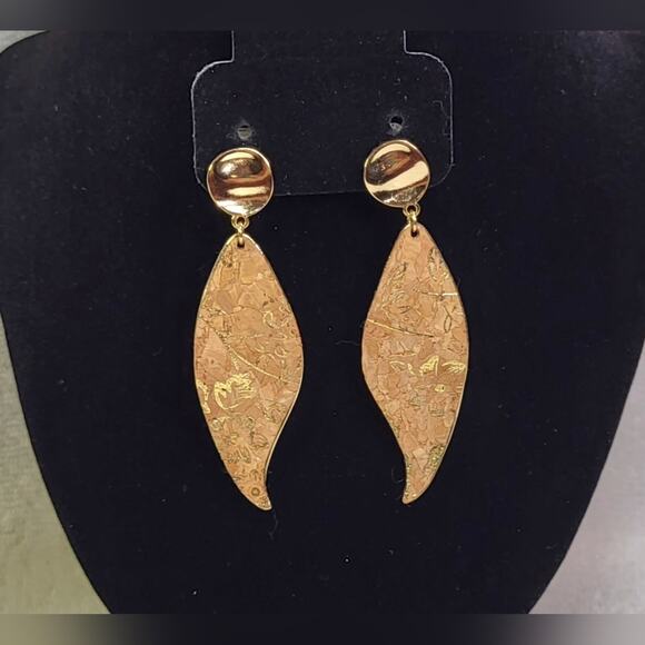 Peach Leaf Clip-On Earrings – Boho Gold Tone 2.75" - Picture 5 of 7